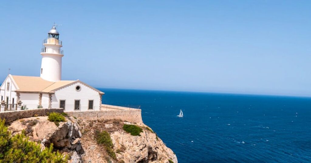 Groen naar het strand op Mallorca: duurzame beachbreaks zonder je budget te slopen