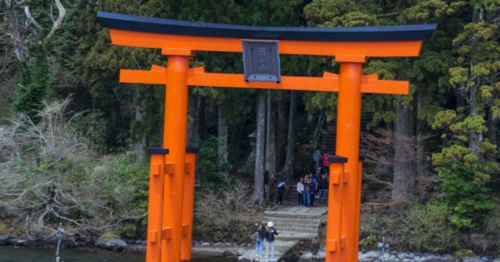 Hakone of Kawaguchiko? De eerlijke Fuji‑vergelijking die je planning (en fotoalbum) redt