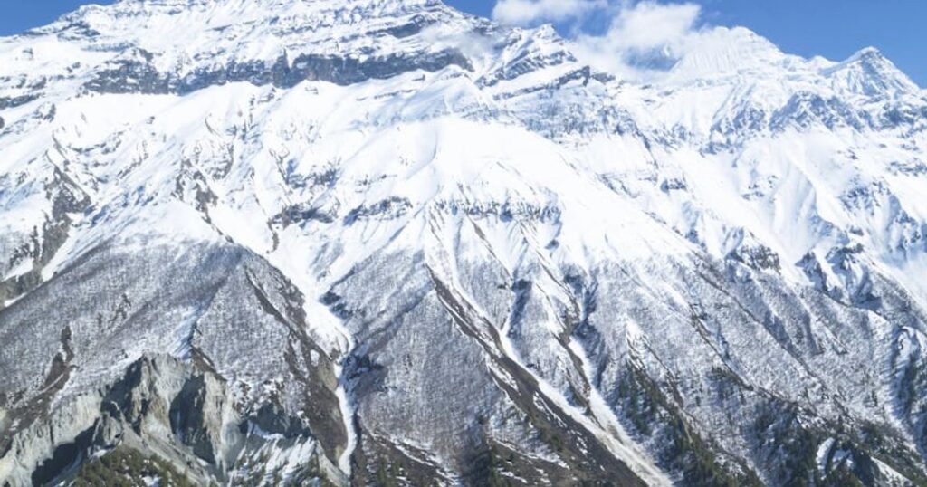 Himalaya-trekking in Nepal? Dit is de verzekering die je écht nodig hebt